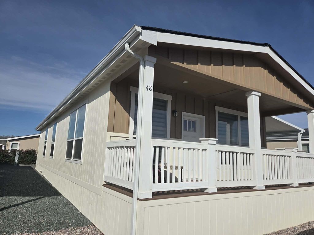 3555 S Pacific Highway 48, Medford, OR 97501