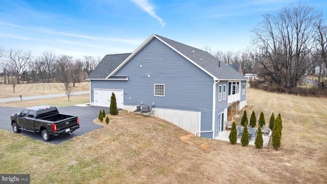 51 BREEZE KNOLL WAY, Charles Town, WV 25414
