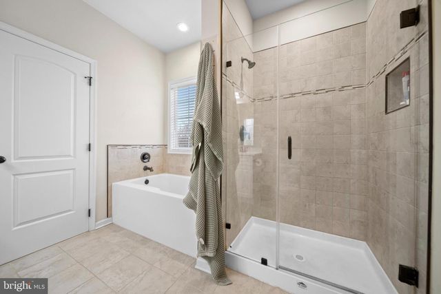 51 BREEZE KNOLL WAY, Charles Town, WV 25414