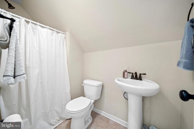 51 BREEZE KNOLL WAY, Charles Town, WV 25414