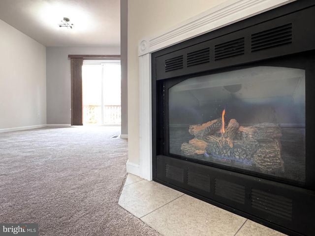 210 AMBLEWOOD WAY, State College, PA 16803