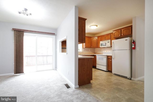 210 AMBLEWOOD WAY, State College, PA 16803