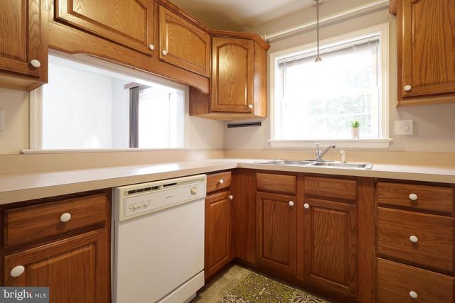 210 AMBLEWOOD WAY, State College, PA 16803