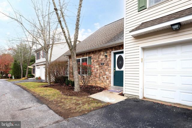 210 AMBLEWOOD WAY, State College, PA 16803