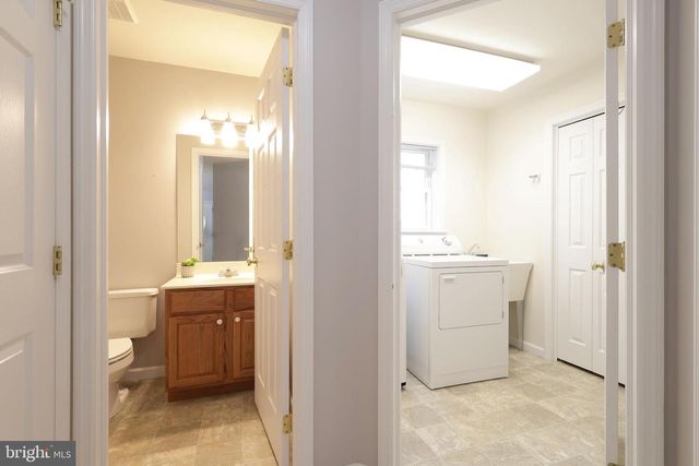 210 AMBLEWOOD WAY, State College, PA 16803