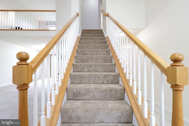 210 AMBLEWOOD WAY, State College, PA 16803