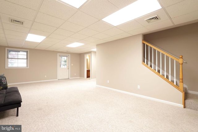 210 AMBLEWOOD WAY, State College, PA 16803