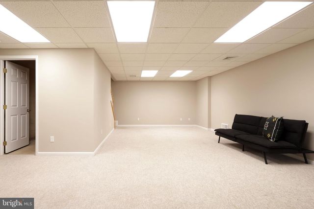 210 AMBLEWOOD WAY, State College, PA 16803