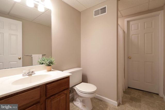 210 AMBLEWOOD WAY, State College, PA 16803