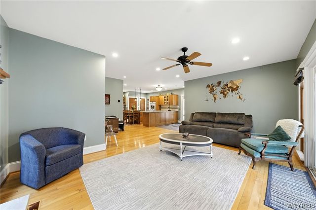 89 Garrison Road, Amherst, NY 14221