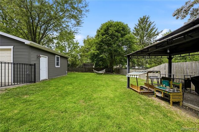 89 Garrison Road, Amherst, NY 14221