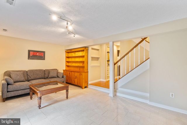 6008 CEDAR WOOD DR, Columbia, MD 21044