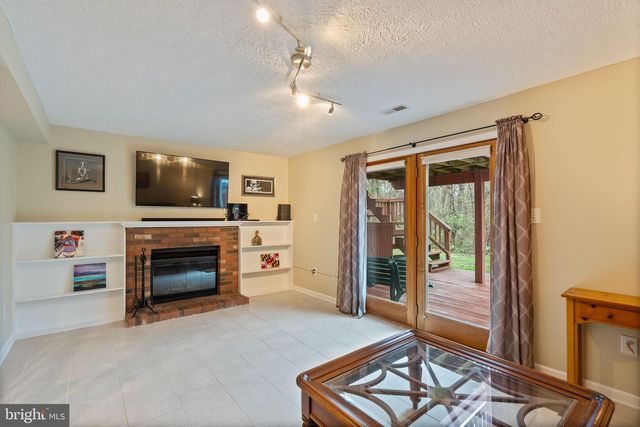 6008 CEDAR WOOD DR, Columbia, MD 21044