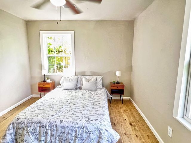 510 Sulphur Street, Houston, TX 77034