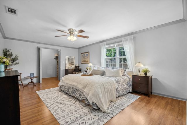809 S Prairieville Street, Athens, TX 75751