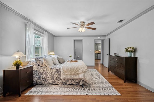 809 S Prairieville Street, Athens, TX 75751