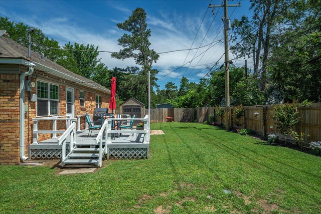 809 S Prairieville Street, Athens, TX 75751