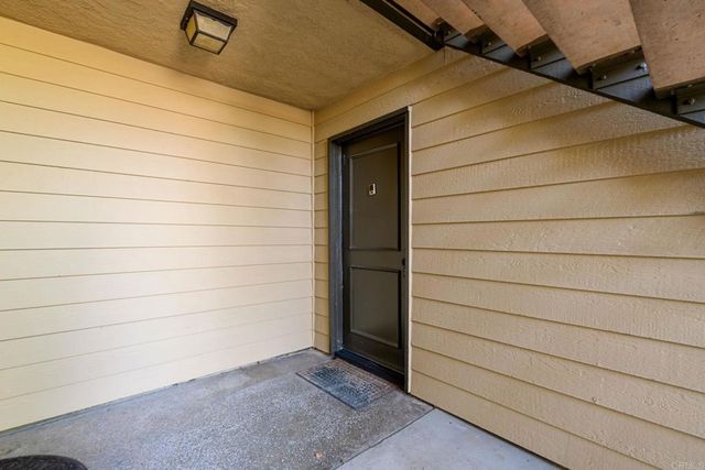 3535 Banbury Dr 65, Riverside, CA 92505