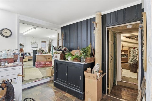 148 River St, West Springfield, MA 01089