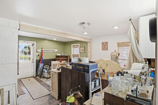 148 River St, West Springfield, MA 01089