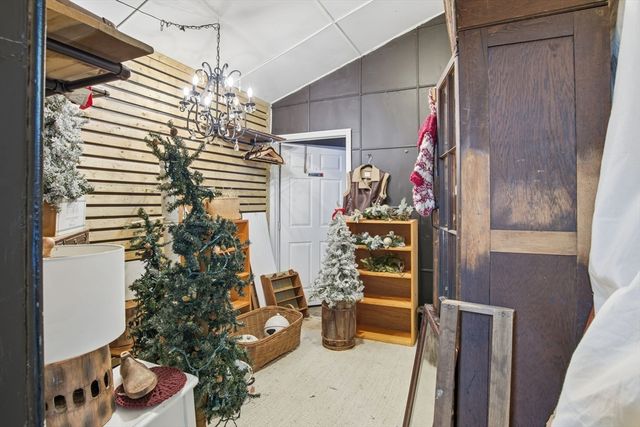 148 River St, West Springfield, MA 01089