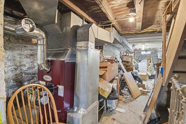 148 River St, West Springfield, MA 01089