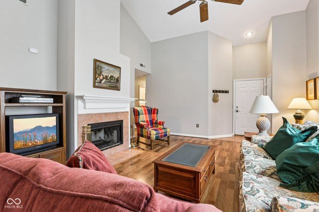 6374 Stratford Drive N, Fishers, IN 46038