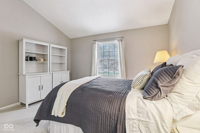 6374 Stratford Drive N, Fishers, IN 46038