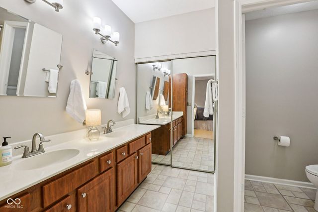 6374 Stratford Drive N, Fishers, IN 46038