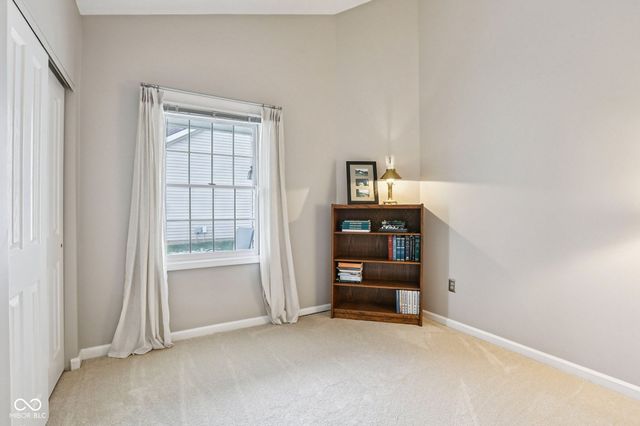 6374 Stratford Drive N, Fishers, IN 46038