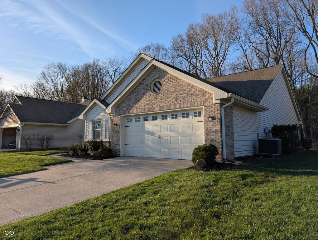 6374 Stratford Drive N, Fishers, IN 46038