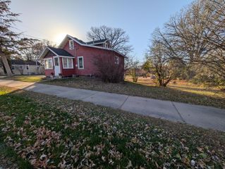 103 12th Avenue N, Waite Park, MN 56387