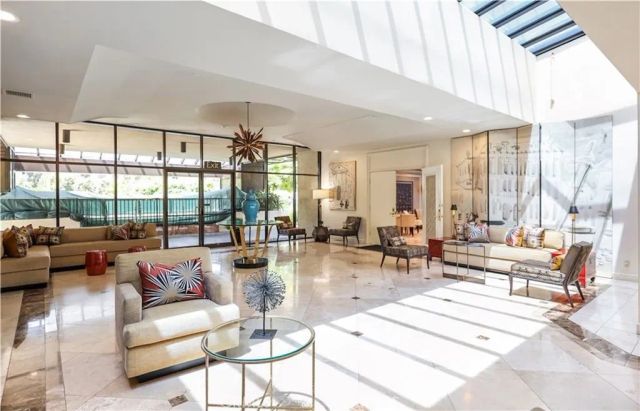 2451 Century, Los Angeles, CA 90067