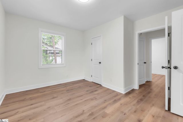 31 Hellams Street, Greenville, SC 29611