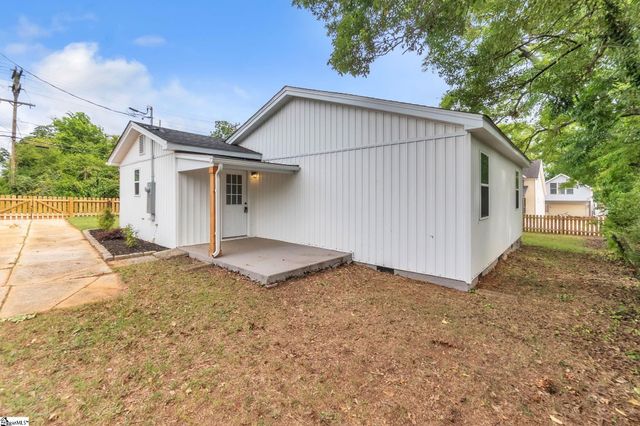 31 Hellams Street, Greenville, SC 29611