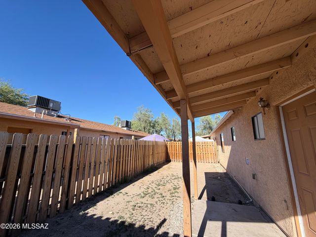 506 N Iroquois Ave Apt 1, Tucson, AZ 85745