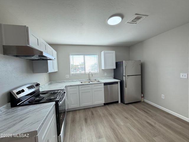 506 N Iroquois Ave Apt 1, Tucson, AZ 85745