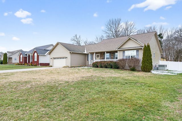 1175 Eagle Landing Dr, Cookeville, TN 38506