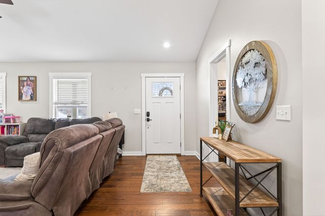 1175 Eagle Landing Dr, Cookeville, TN 38506