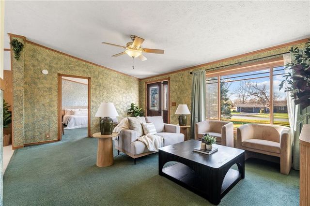 1281 W Northstar Lane, Eau Claire, WI 54703