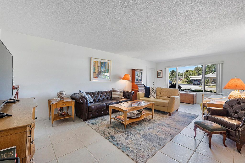232 High Point Ct W C, Delray Beach, FL 33445