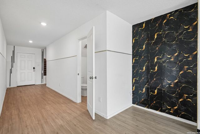 5514 Calton Bnd, San Antonio, TX 78253