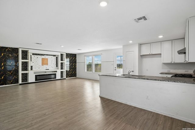 5514 Calton Bnd, San Antonio, TX 78253