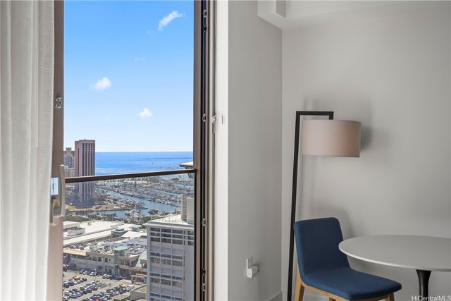 1390 Kapiolani Boulevard 3105, Honolulu, HI 96814