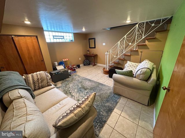 1818 PACKER AVE, Philadelphia, PA 19145