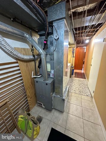 1818 PACKER AVE, Philadelphia, PA 19145