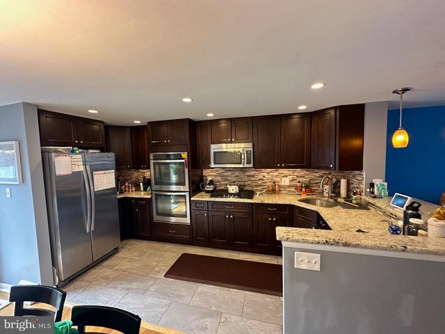 1818 PACKER AVE, Philadelphia, PA 19145