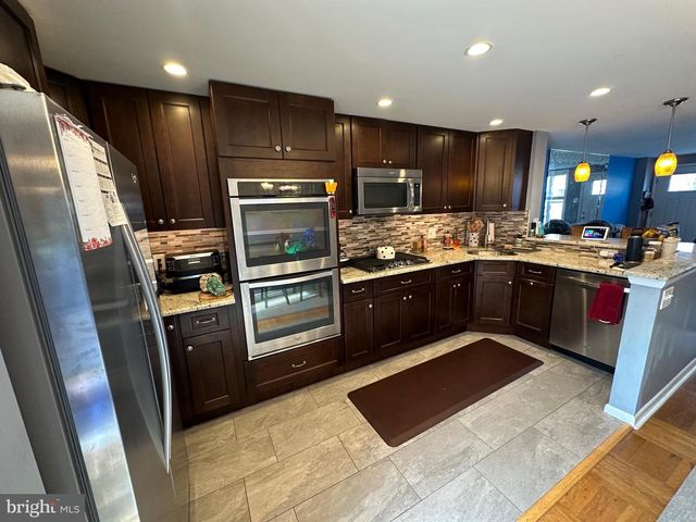 1818 PACKER AVE, Philadelphia, PA 19145