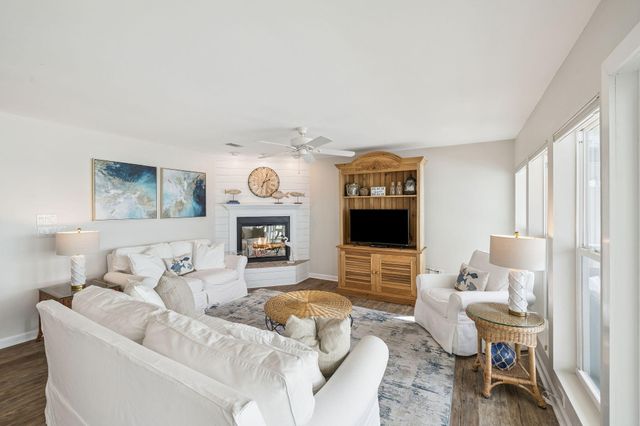 142 Beachside Drive UNIT 10, Santa Rosa Beach, FL 32459