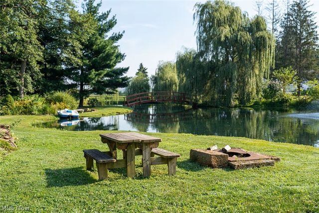 10736 Lautenschlager Road, Apple Creek, OH 44606